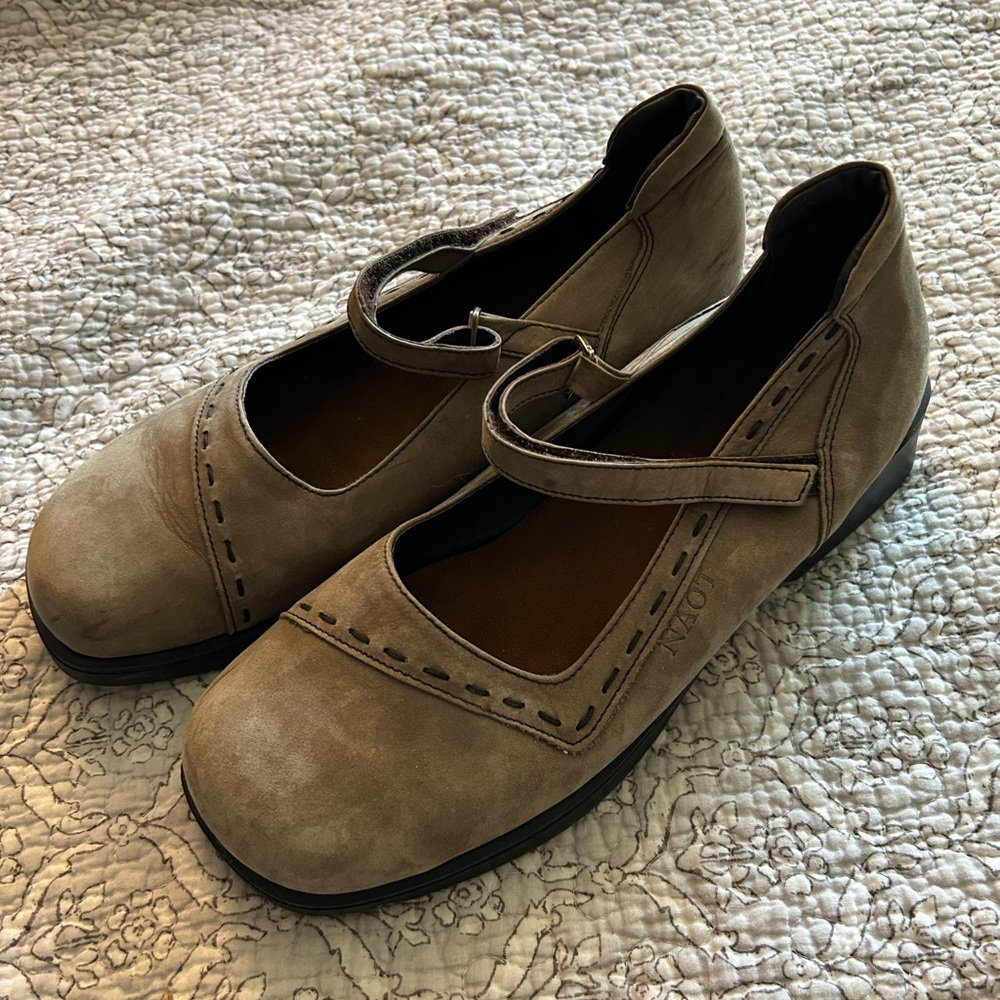 Naot Shoes size 40